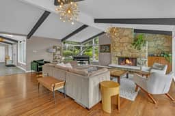 Luxury World Cup 2026 Seattle Estate | Private Pool & Hot Tub near Lumen Field