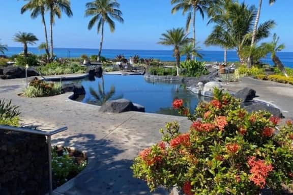 Luxury 3BR Hali'i Kai Condo • Pool & Lanai