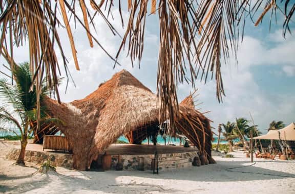 Sak ik': Comfortable Home w Private Plunge Pool and FREE Beach Shuttle!